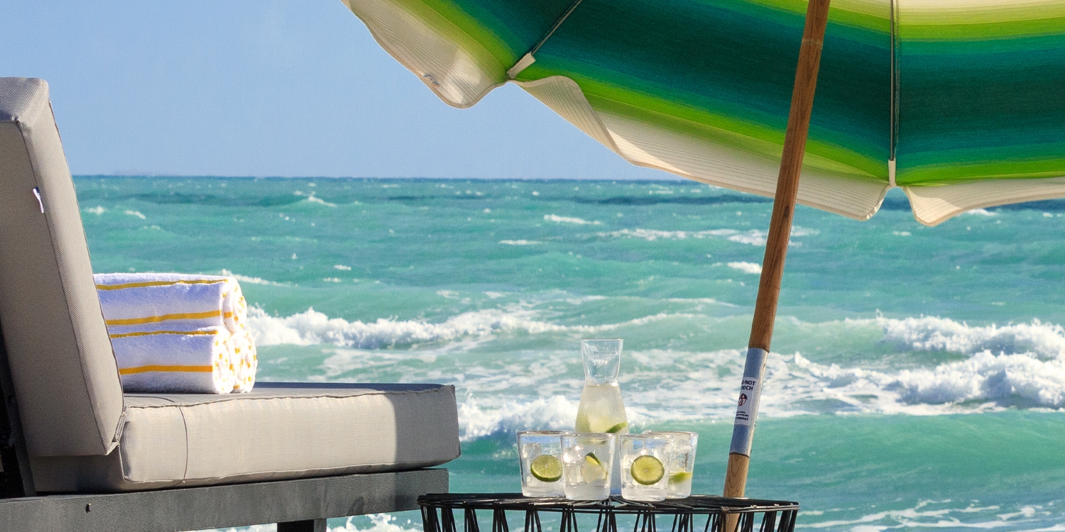 Sip in the sun at High Tide Beach Bar and Grill