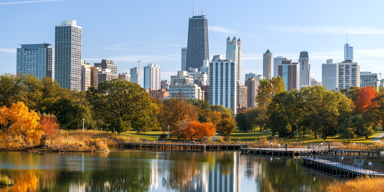 The gorgeous scenery is one of many reasons we love Chicago in fall