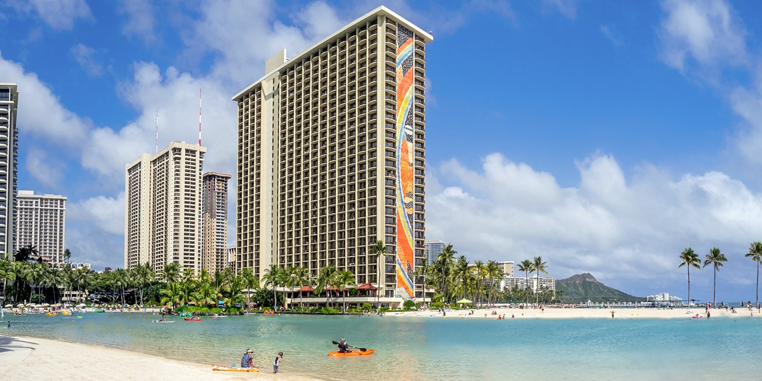 Hilton Hawaiian Village Waikiki Beach Resort | Travelzoo