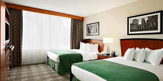 Embassy Suites Chicago Downtown Magnificent Mile Travelzoo   Tzoo.hd.11873.1255.254234.embassy Chicagodowntownlake 