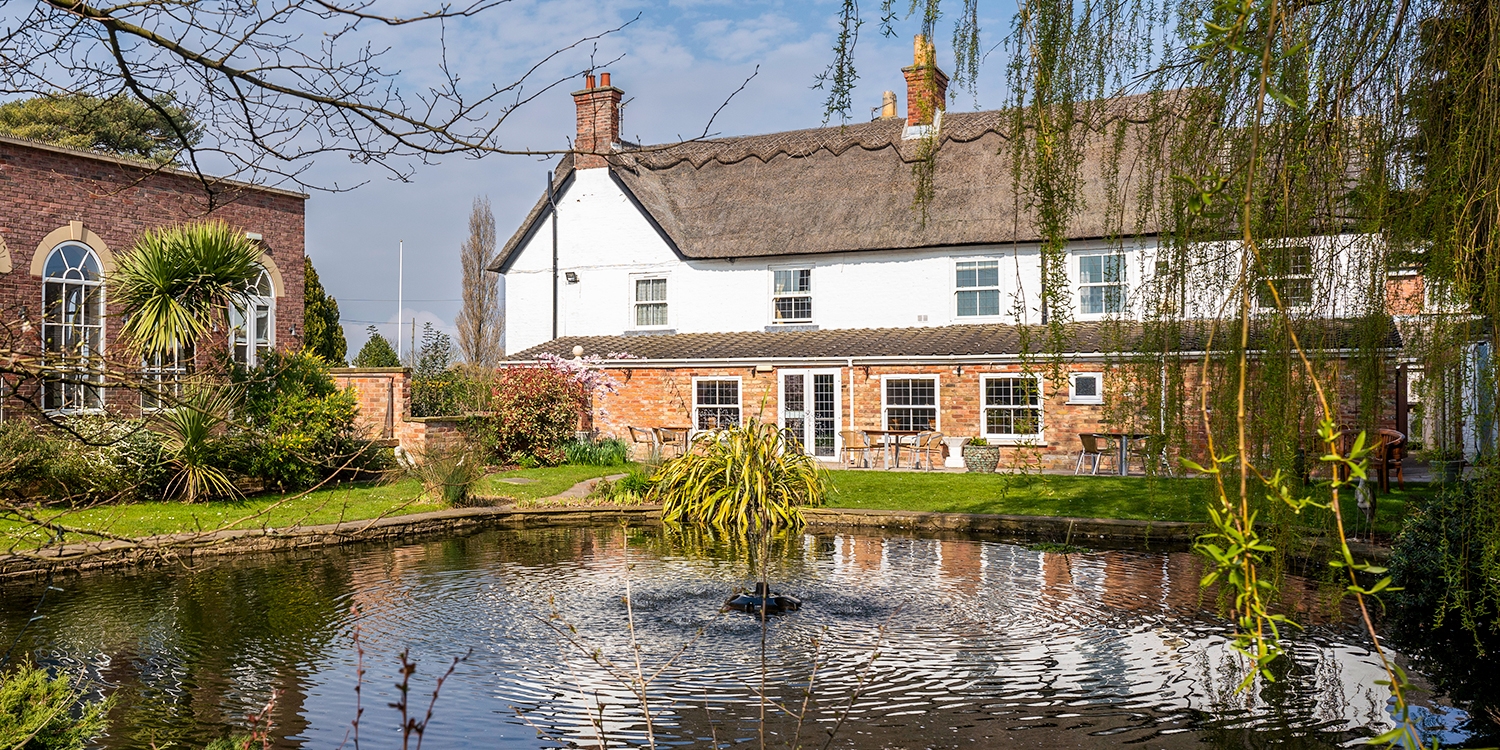 £99 & up &ndash; 18th-century Lincolnshire hotel stay inc meals -- Stallingborough