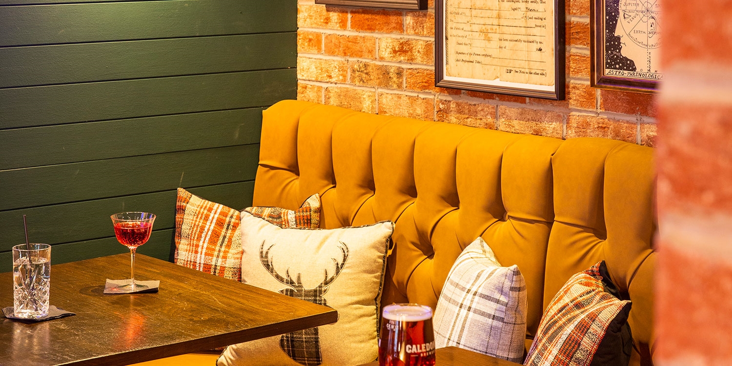 Find a cosy spot in the Neighbourhood's bar, at the Brunstfield Hotel