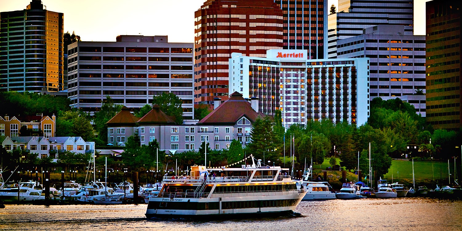 Marriott Portland Downtown Waterfront Travelzoo   Tzoo.hd.13310.2672.300175.marriottportlanddowntown 