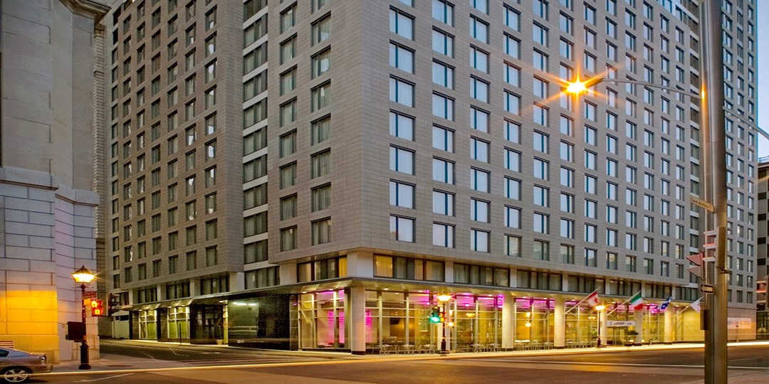 Embassy Suites Montreal | Travelzoo