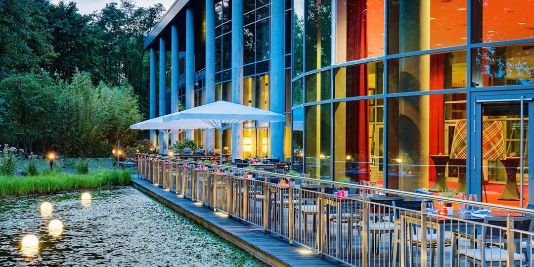 Wieviel Kostet Parken Im Sas Radisson Blue Frankfurt www.travelzoo.com