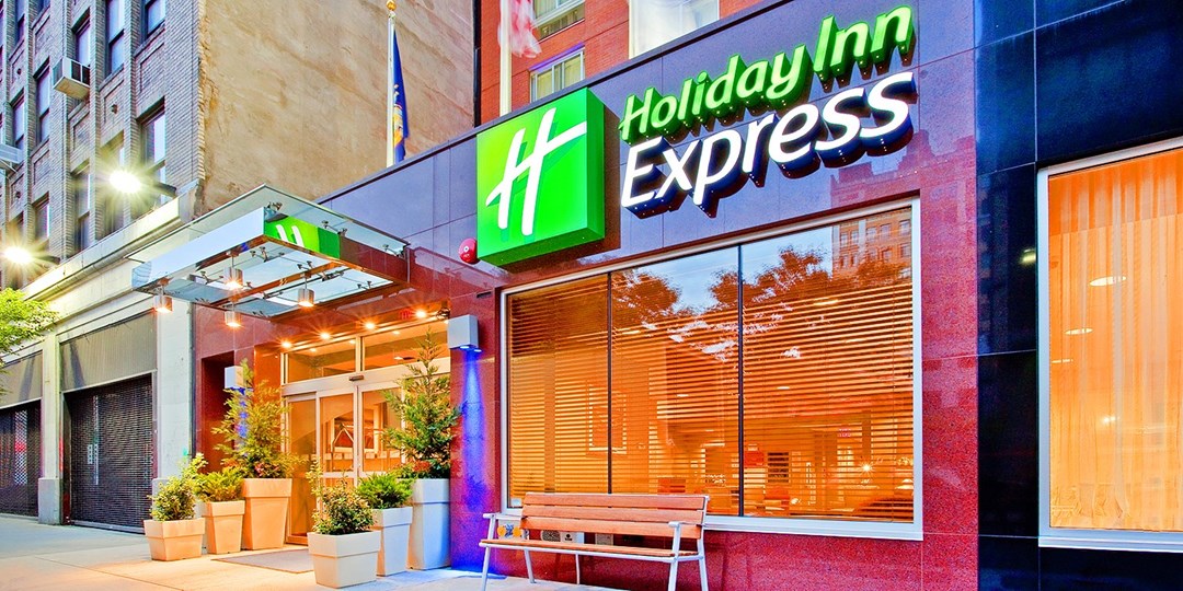 Holiday Inn Express NYC Times Square | Travelzoo