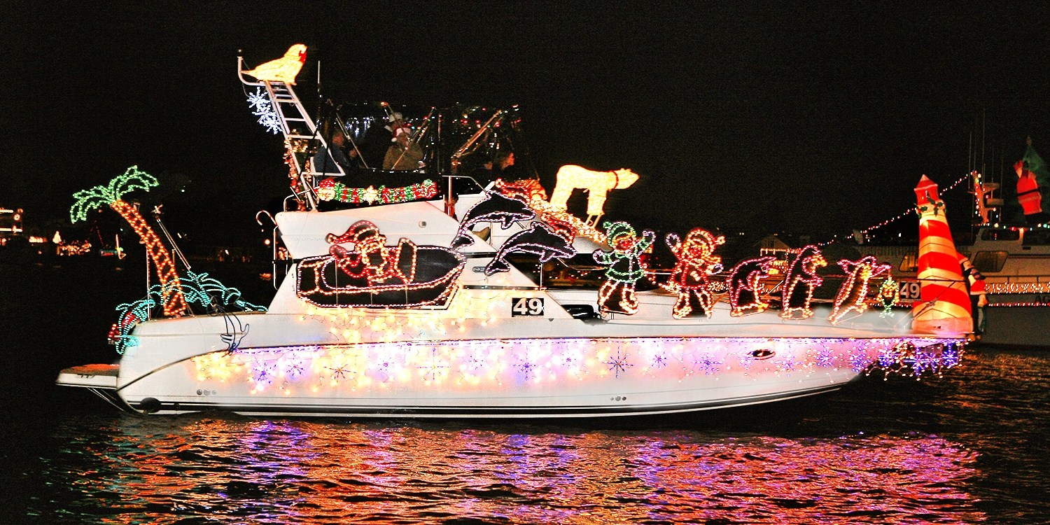 39 Newport Beach Holiday Lights Or Boat Parade Cruise For 2 39 Newport Beach Holiday Lights Or Boat Parade Cruise For 2 Travelzoo