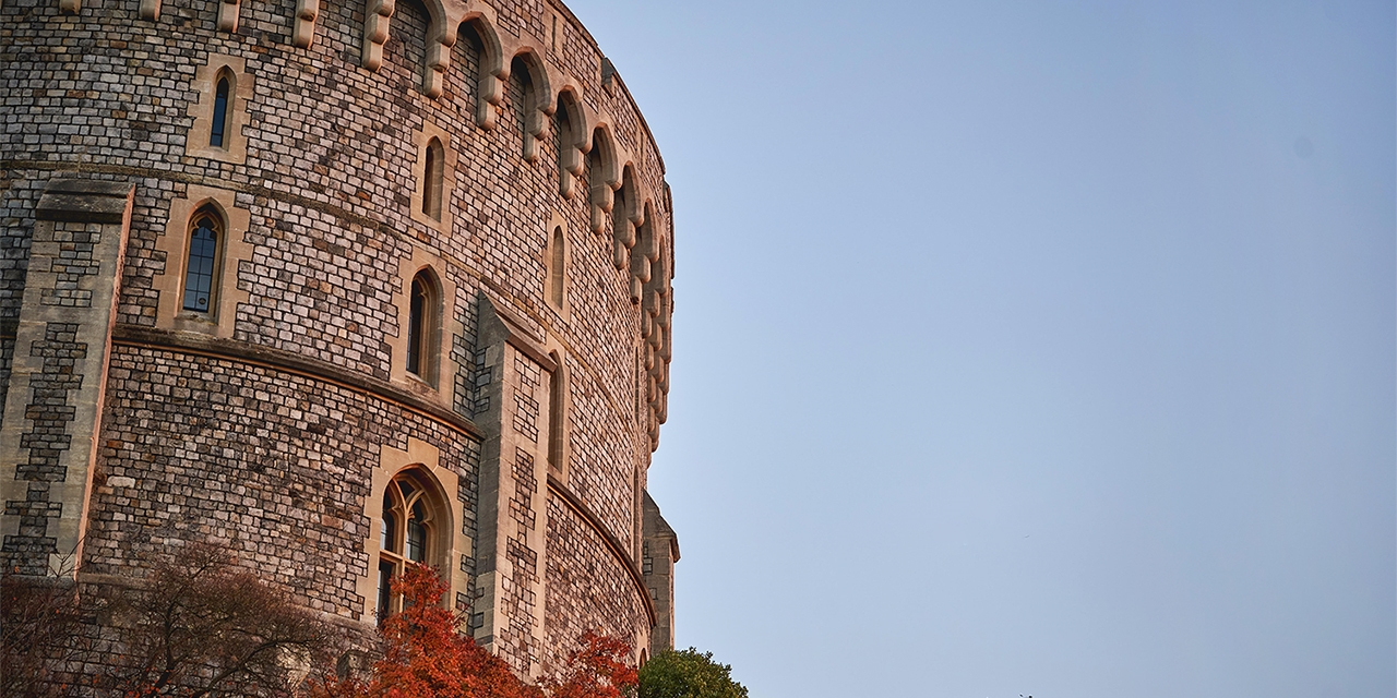 Windsor Castle is a short walk from the Sir Christopher Wren Hotel 