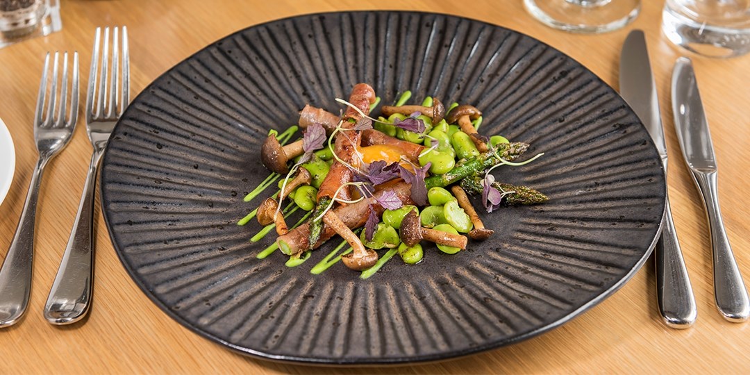 £109 & up—Cotswolds rural retreat w/bubbly, 40 off Travelzoo