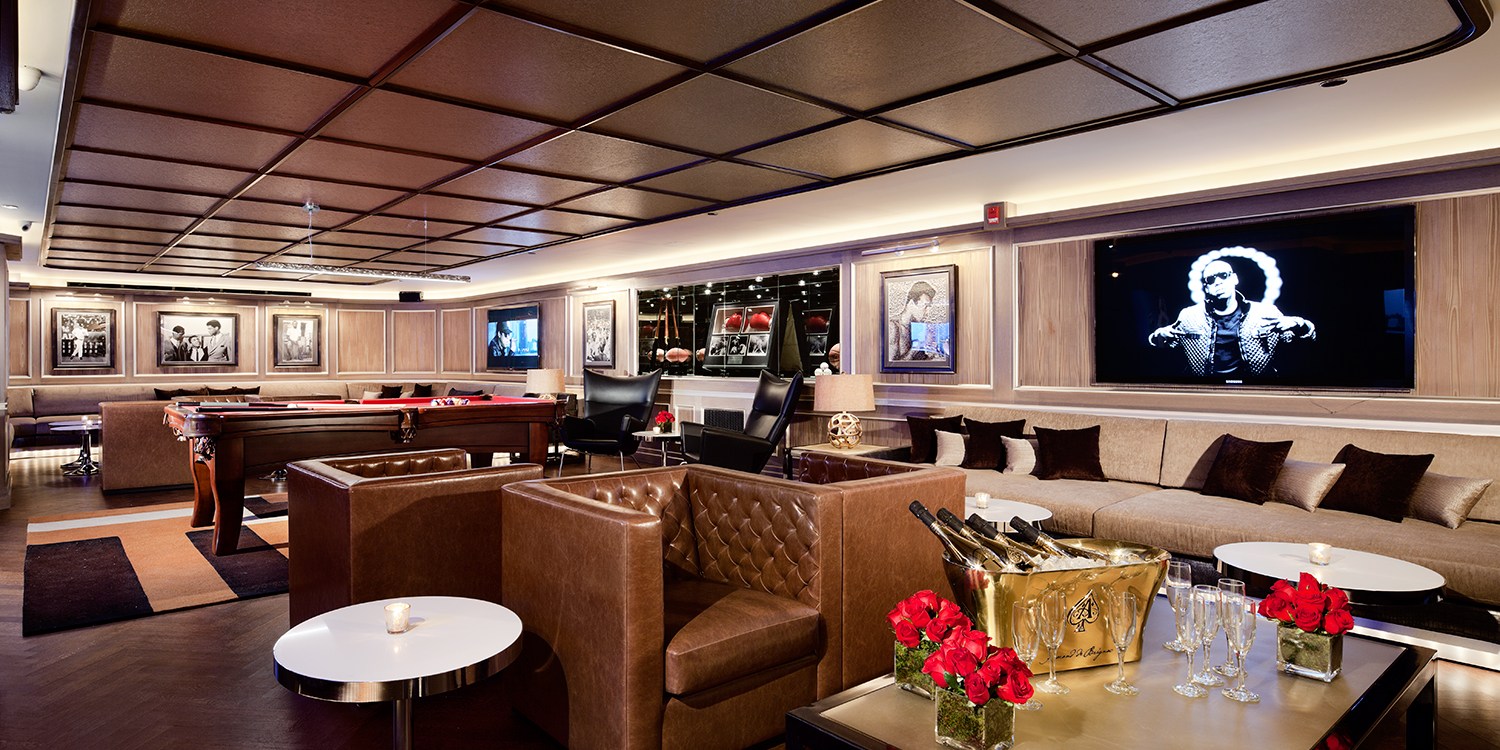 39 Jay Z's 40/40 Club Half Off Dining & Drinks at Zagat Pick