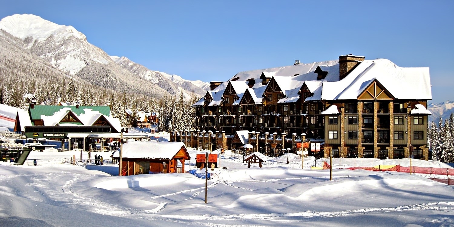 Spectacular Glacier Mountaineer Lodge Golden Canada Background Nature Spectacular Glacier Mountaineer Lodge Golden Canada Background Nature