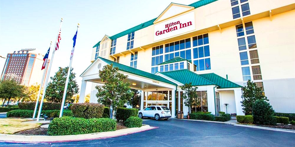 Hilton Garden Inn Dallas Market Center | Travelzoo Hilton Garden Inn Dallas Market Center | Travelzoo
