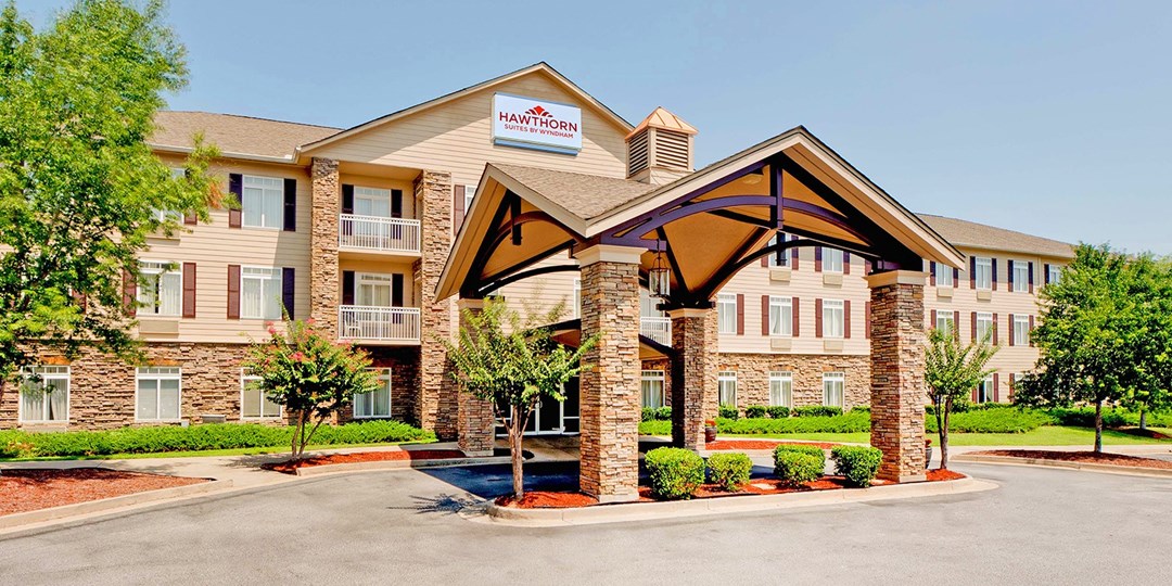 Hawthorn Suites by Wyndham Naples Travelzoo