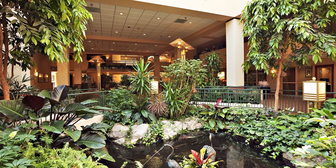 Omaha Embassy Suites Downtown/Old Market Travelzoo