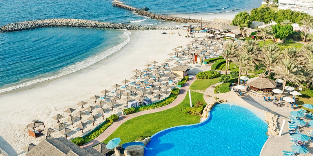 Отель корал оаэ. Coral Beach Resort Sharjah 4. Корал Бич Шарджа. Coral Beach Resort 4 Шарджа. Дубай Корал Бич.