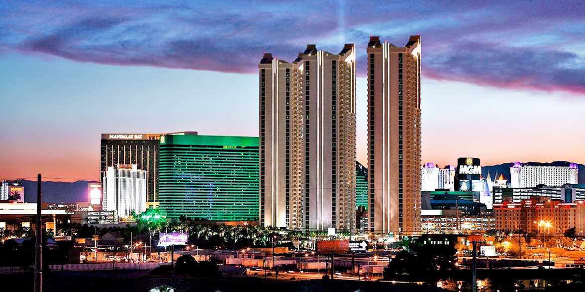 Luxury Suites International At The Signature Travelzoo Lsi Resorts At Signature The Strip Las Vegas