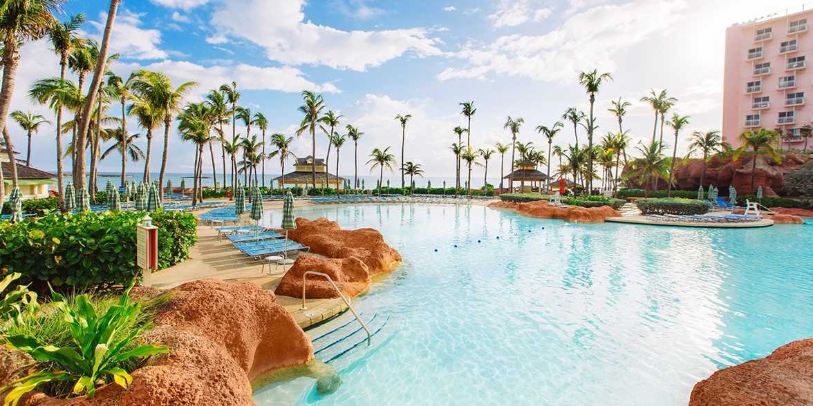 Atlantis Paradise Island Bahamas Beach Tower Travelzoo The Beach At Atlantis Autograph Collection Nau Bahamas