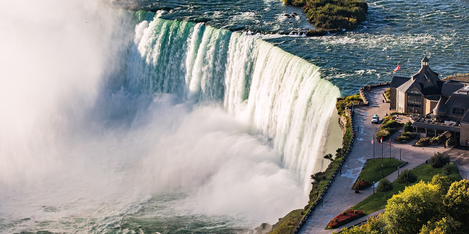 $89-$99—Niagara Falls spring getaway w/casino credit -- Niagara Falls, Ontario