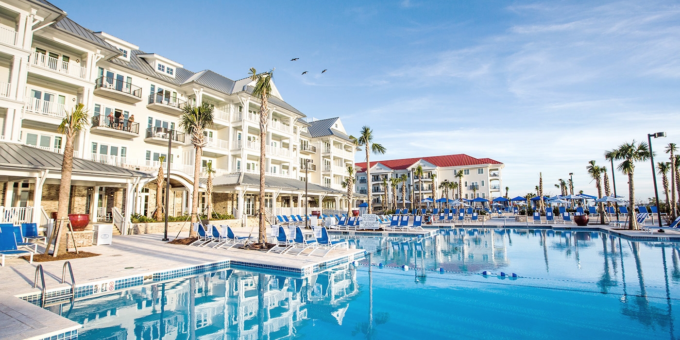 The Beach Club at Charleston Harbor Resort | Travelzoo