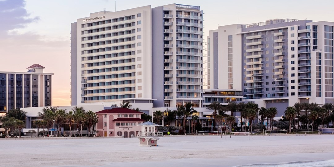 Wyndham Grand Clearwater Beach | Travelzoo