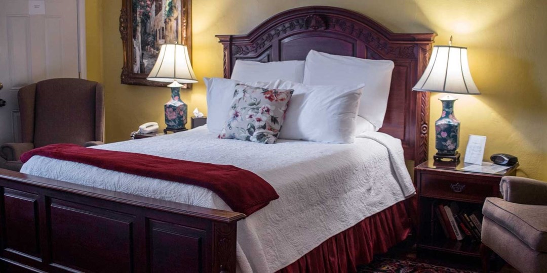 Savannah Bed & Breakfast Inn | Travelzoo