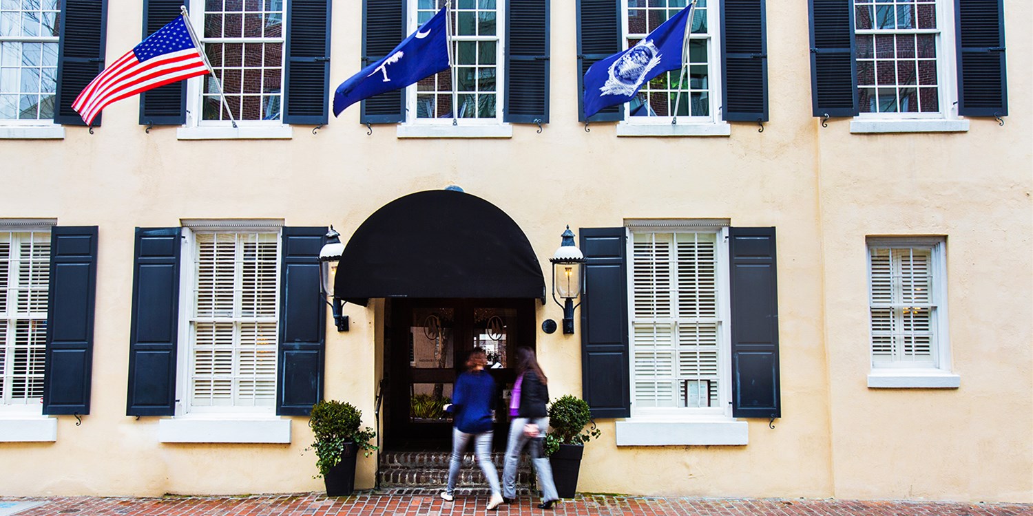 75 Dinner for 2 at Exclusive Harbour Club Travelzoo